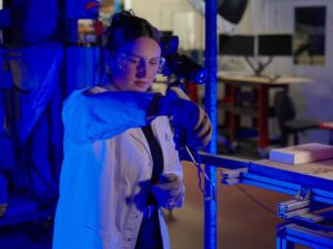Scientist researching low-carbon ironmaking in a lab.